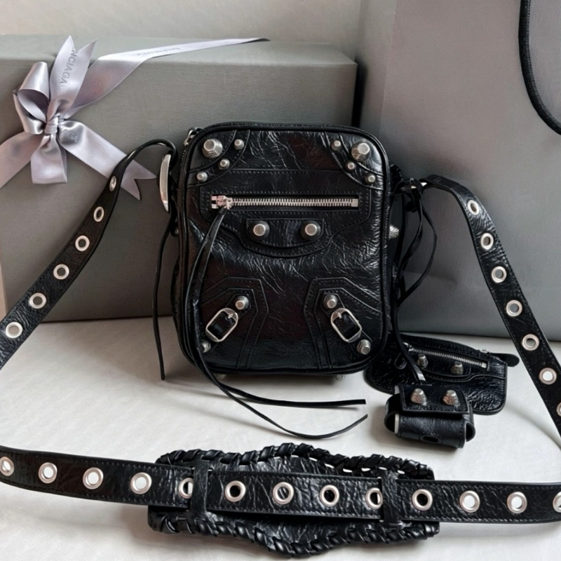 Leatherwork Rivets - 2026 New Street Style Motorcycle Bag