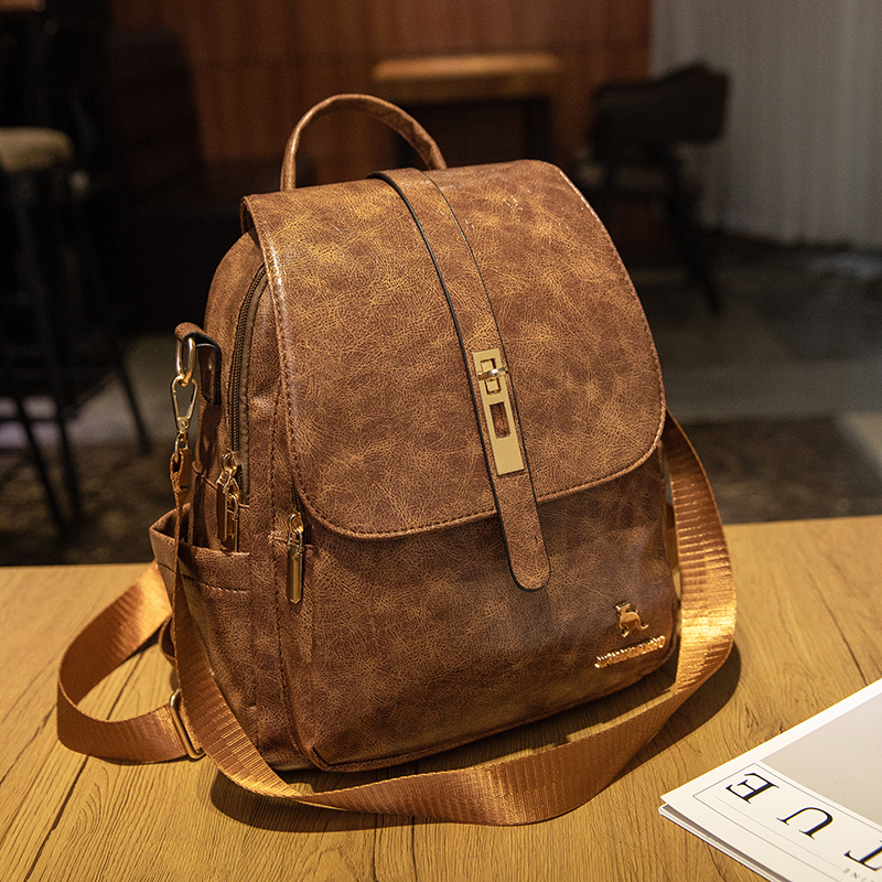 College Women Backpacks Design - đánh giá và giá Leather Work Backpack