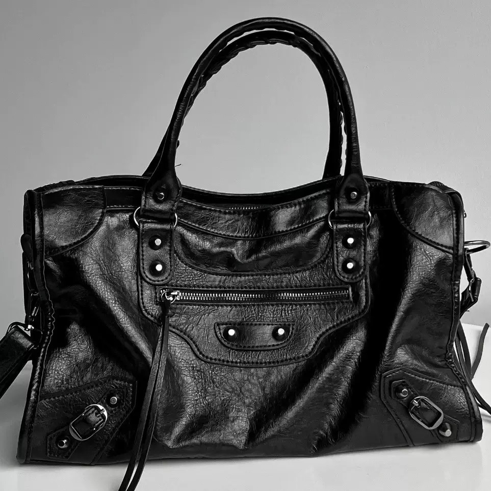 Sweet and Cool Spice Girl Shou - đánh giá và giá Leatherwork Rivets