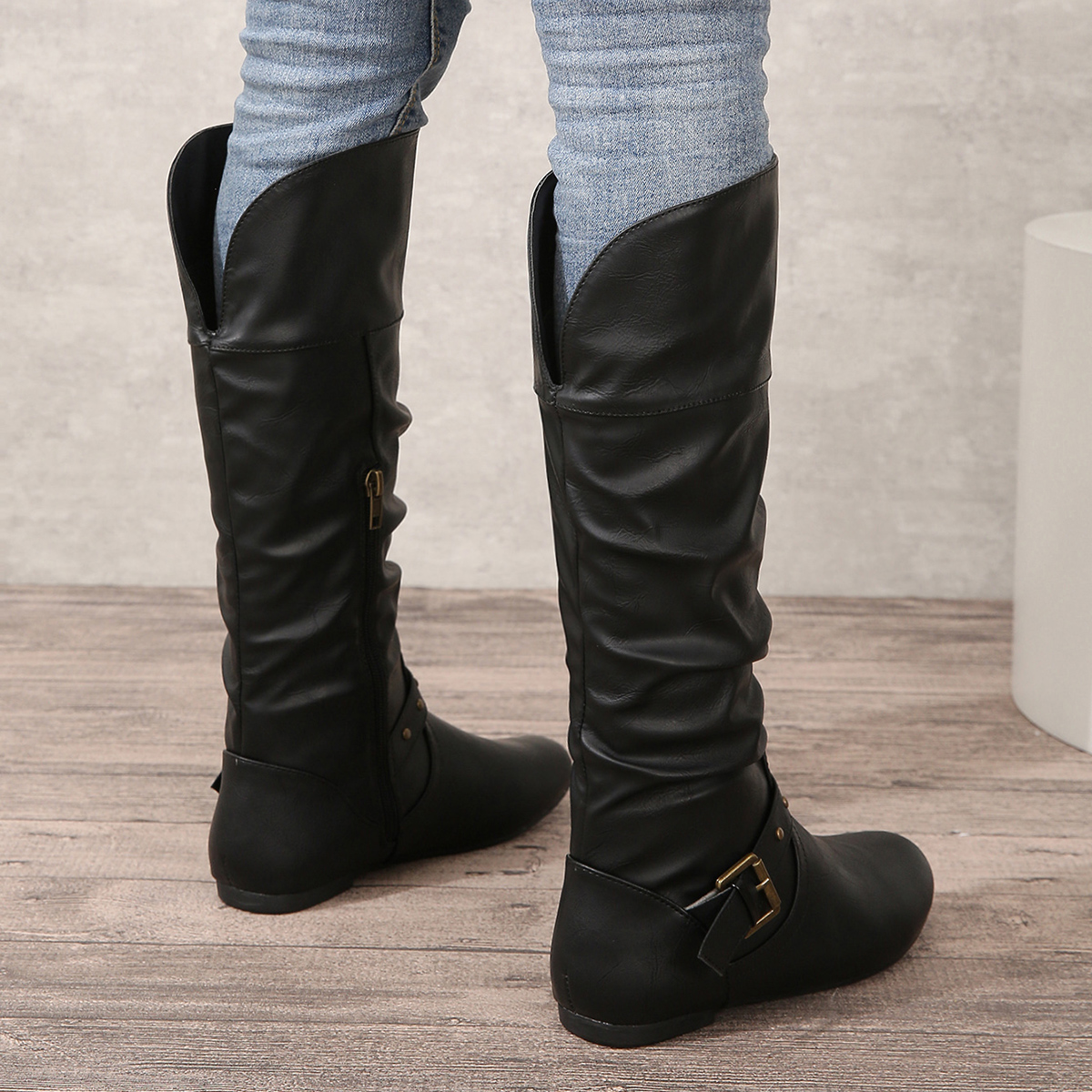 Vintage Female Knight Leather  - đánh giá và giá Leatherwork Rivets